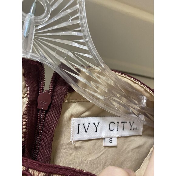 Ivy City Sicily Dress Womens Small Burgundy Lace Midi Embroidered Sheer - Picture 3 of 4